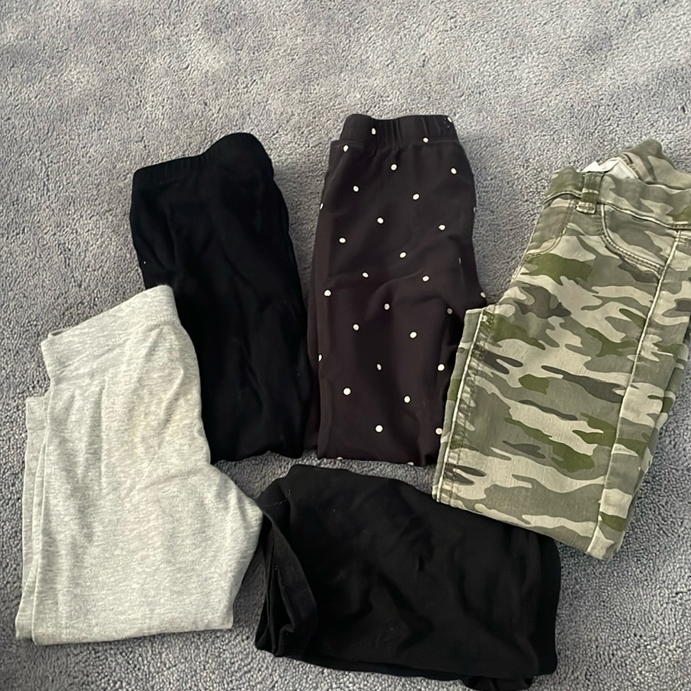 Kids size 4T pants and 1 pair of shorts